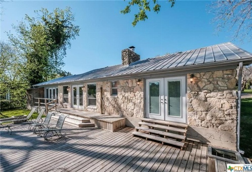 Maverick'S River Retreat image 20